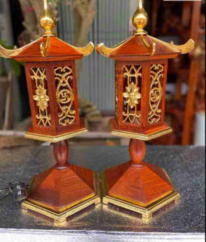 ĐÈN THỜ HÌNH MÁI CHÙA